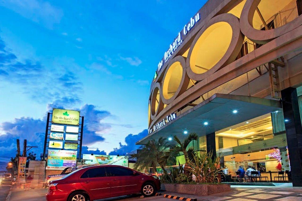 The Orchard Cebu Hotel & Suites Powered By Cocotel Exterior photo